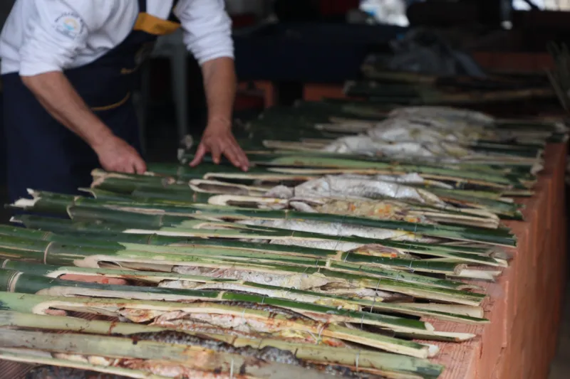 Uma tonelada e meia de tainhas foram devoradas na festa do Rincão