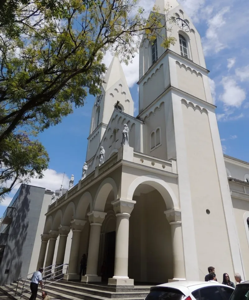 Troca de padres movimenta a Diocese de Criciúma