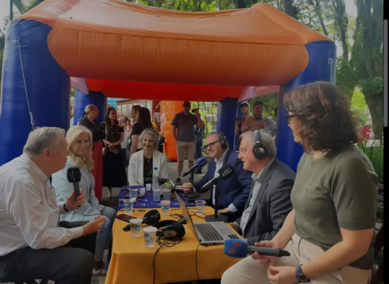 Rádios e TVs fazem fila por entrevista nos 100 anos de Criciúma