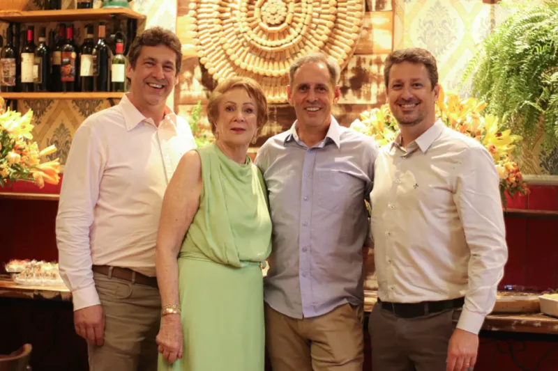 Celebração encantadora marca os 80 anos de Cleide Regina Bortoluzzi Bratti em Nova Veneza