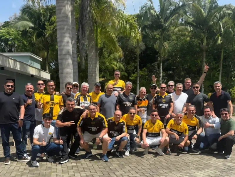 Reencontro histórico reuniu os lendários “Galáxios” dos anos 90