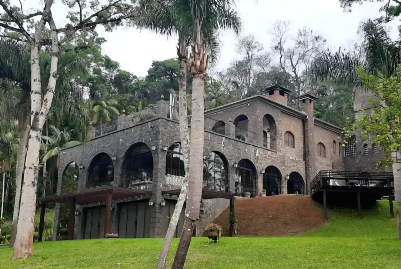Castelo do Fontana vira palco para encontro de líderes culturais rumo aos 150 anos da imigração italiana