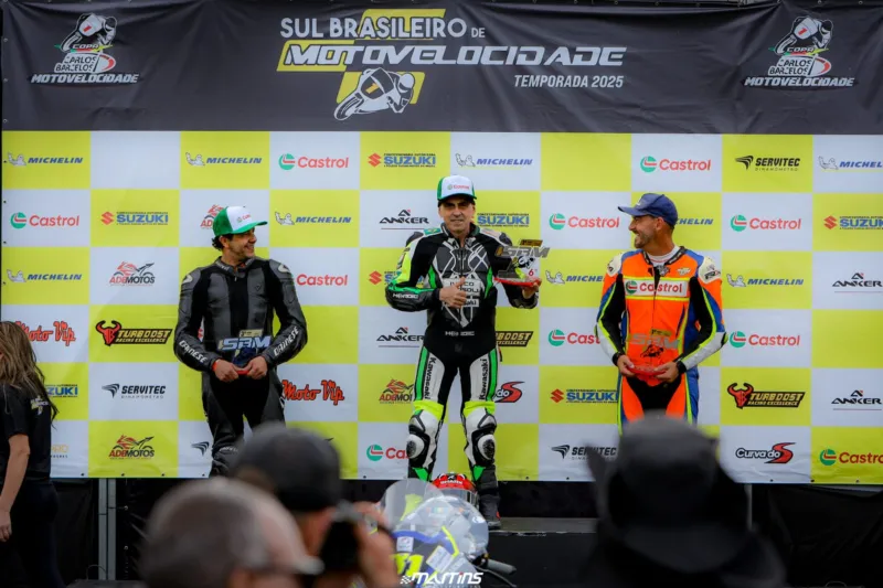 Aos 63 anos, piloto de Criciúma fatura campeonato Sul-Brasileiro de motovelocidade