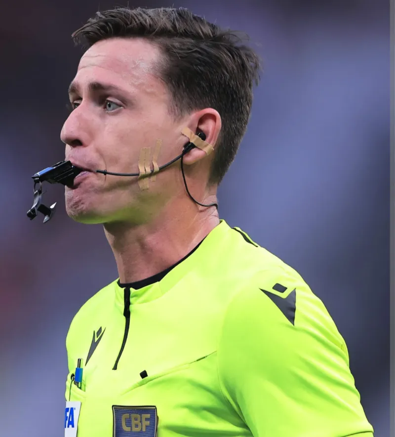 Árbitro da FIFA apita abertura do Praião do Rincão