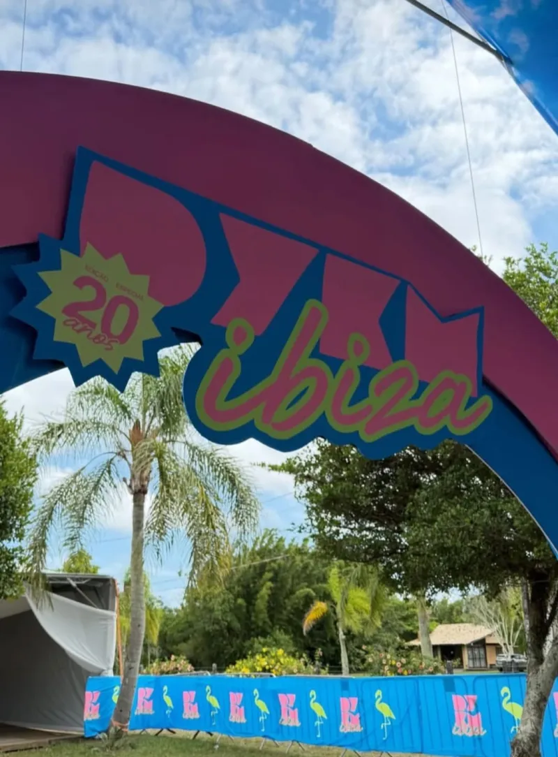 Forte diarreia tira Mumuzinho do palco do DYKM 2026