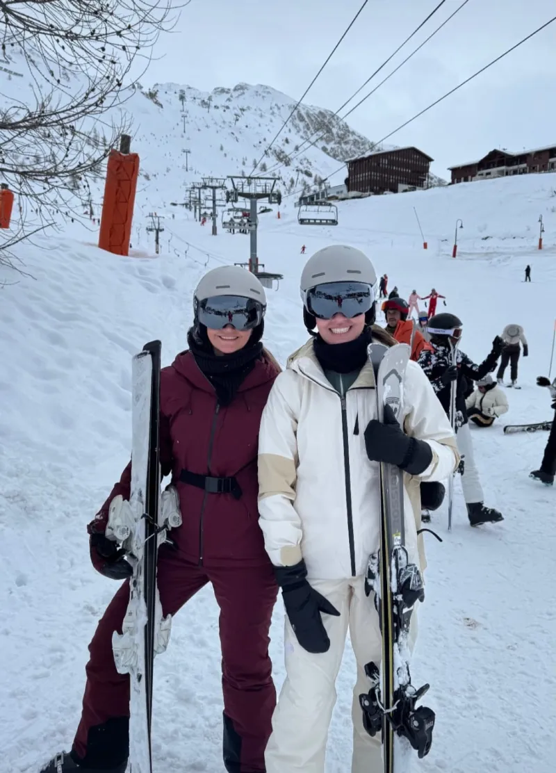 Neve, luxo e lifestyle: turma de Criciúma aproveita temporada de ski na Europa