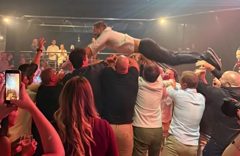 Herdeiro da Anjo celebra 40 anos em grande estilo no Let’s Drops