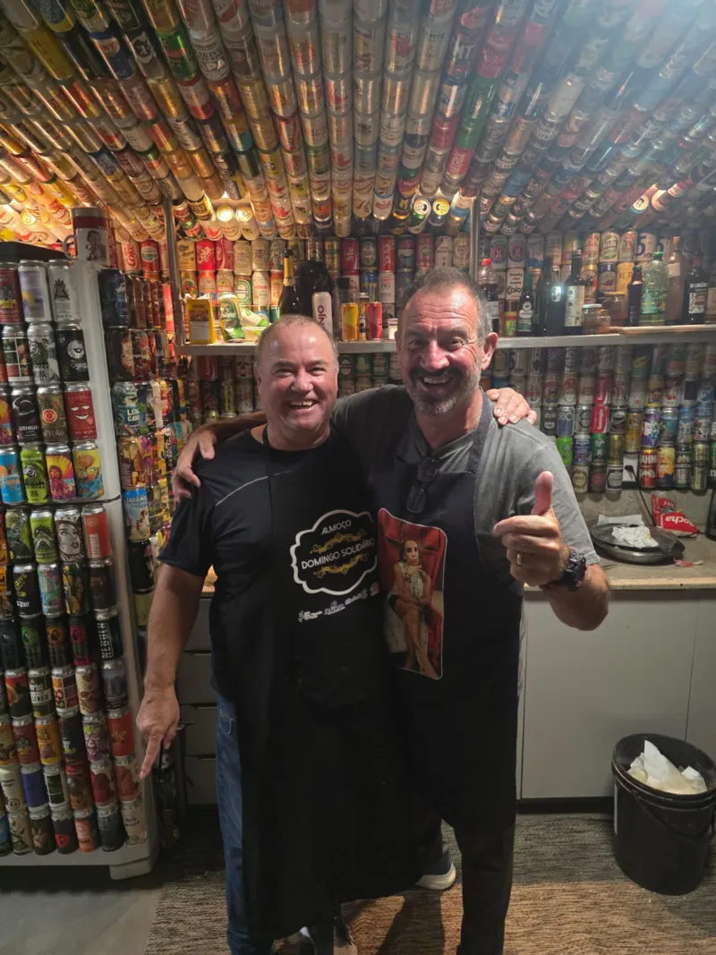 Bar com 50 mil latas vira atração em Criciúma e pode entrar no livro dos record