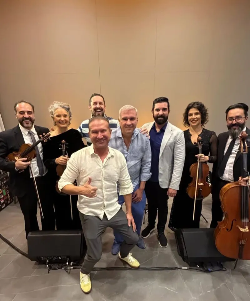 Milionário criciumense brinda nova idade com festa de luxo e orquestra