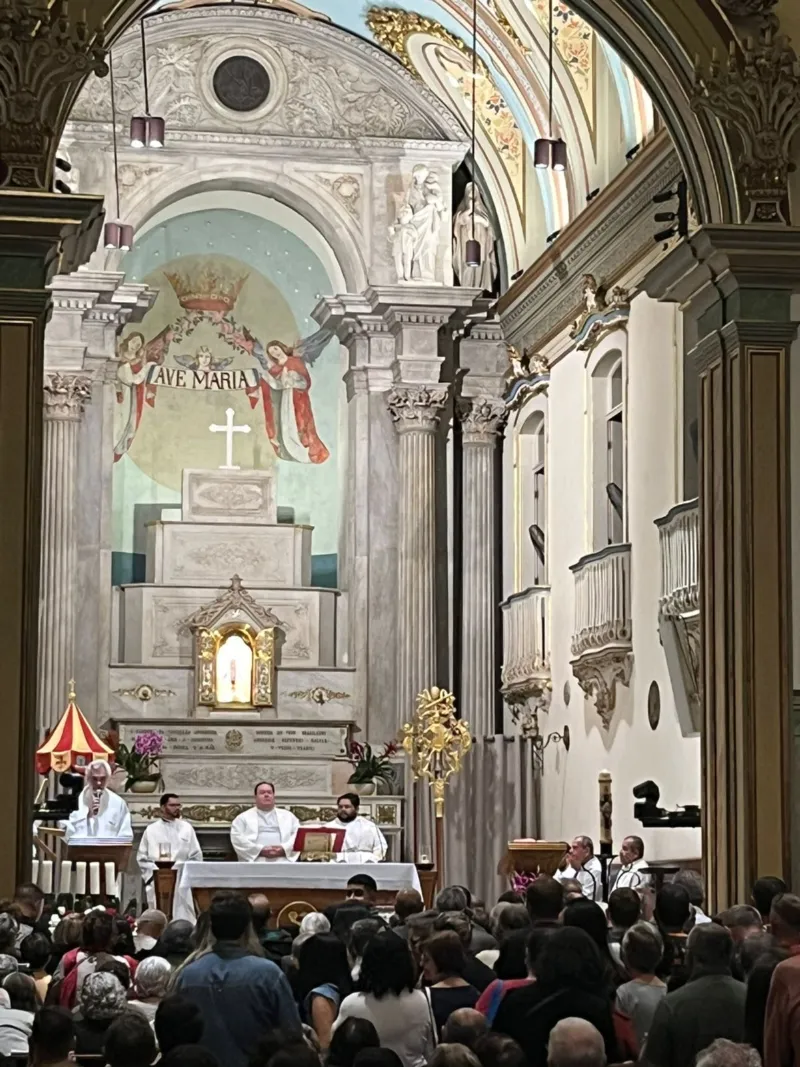 Padres de Urussanga celebram missa histórica em Aparecida do Norte