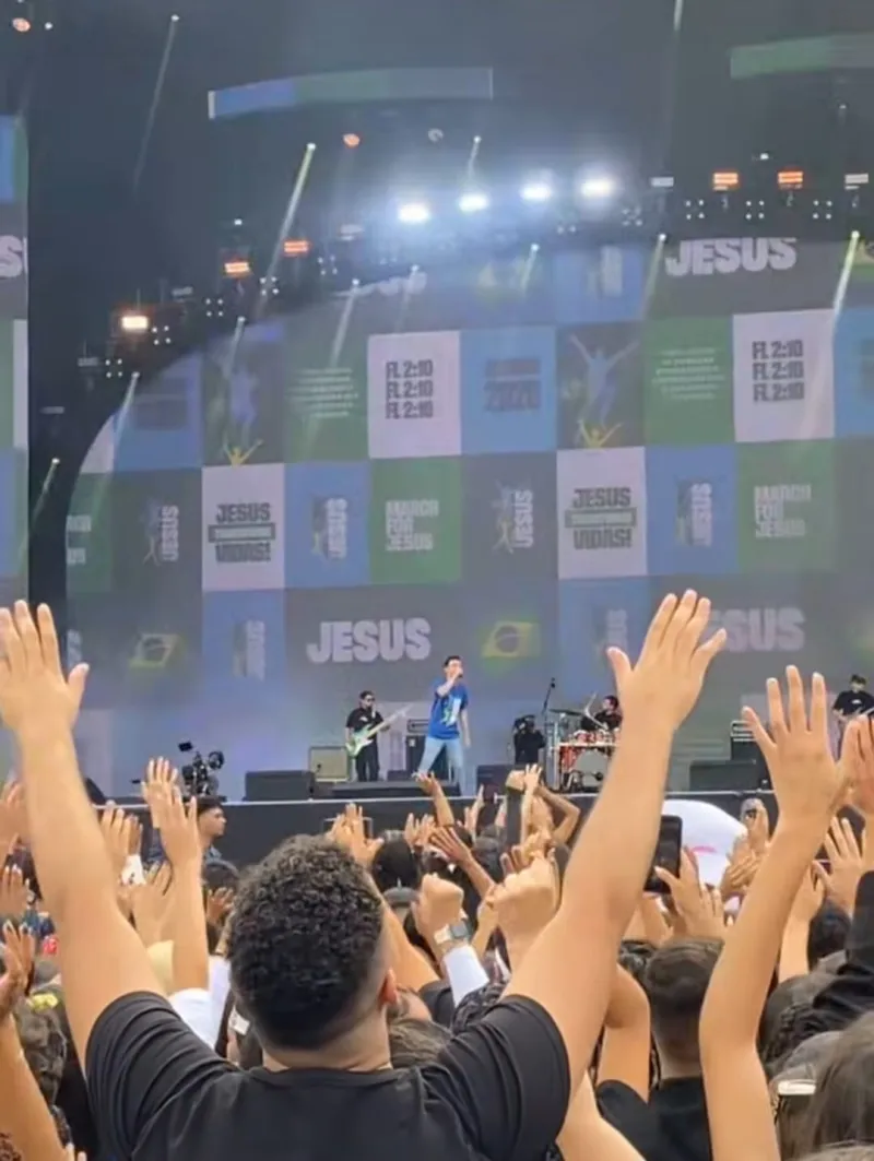Criciumense emociona multidão de 3 milhões na Marcha para Jesus