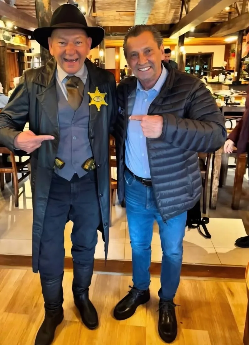 Cavalgada aproxima Luciano Hang e Júlio Garcia nos campos de Lages