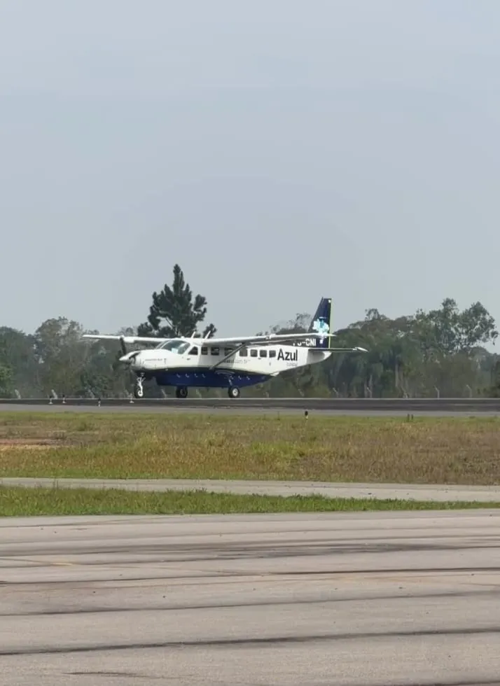 Azul Conecta faz voo de reconhecimento no Aeroporto Diomício Freitas