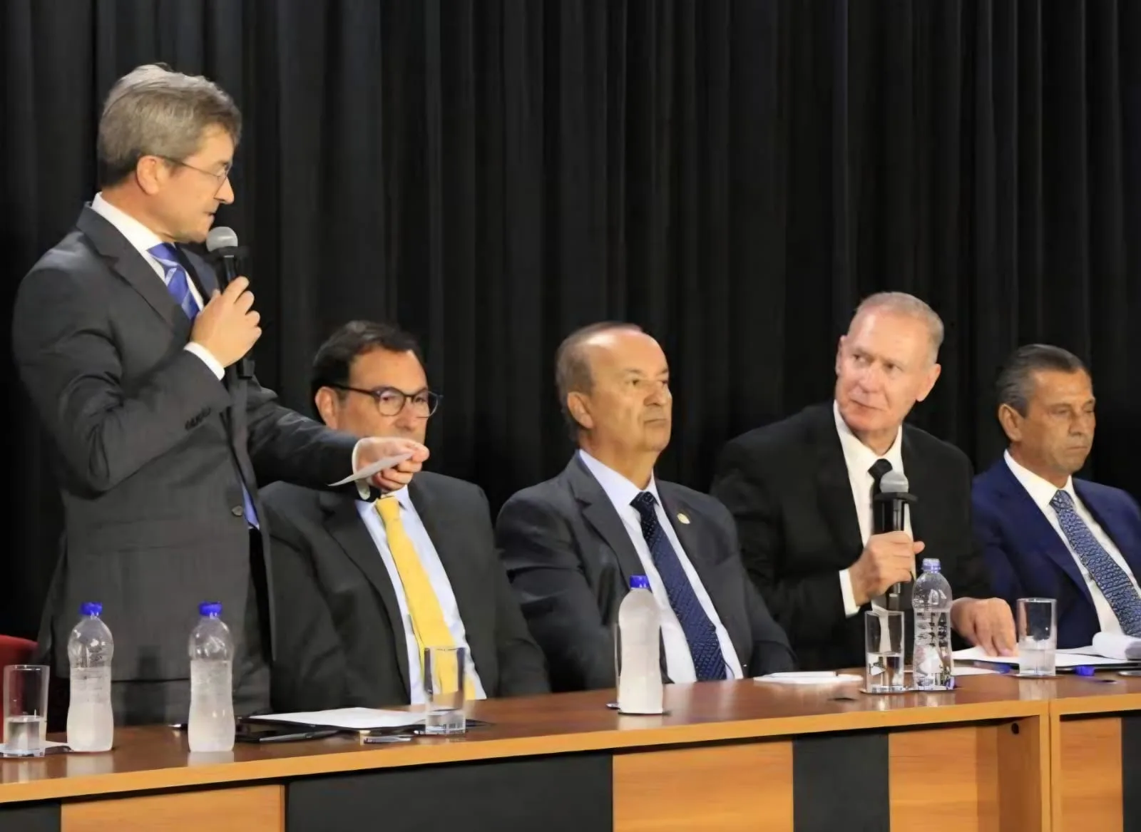 “Do gabinete de Júlio Garcia ao comando do TCE: Ascari chega ao topo do poder em SC”