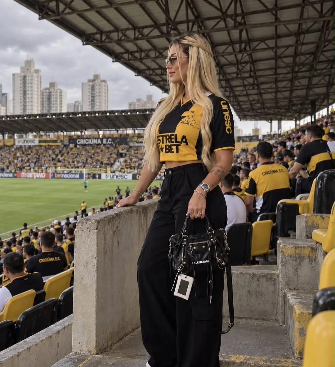 Ex-musa do Criciúma amarga votação de apenas 203 votos