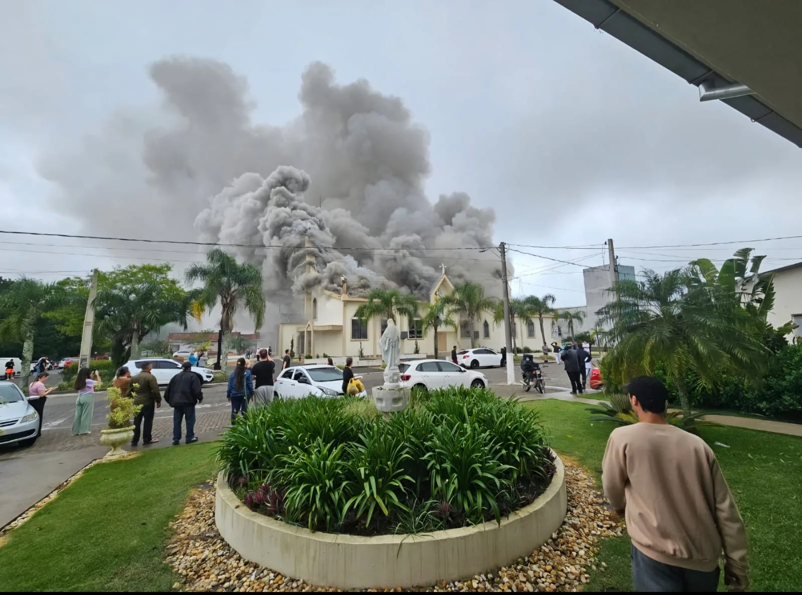 Incêndio em igreja da região acontece dois dias após condenação por desvio de dinheiro